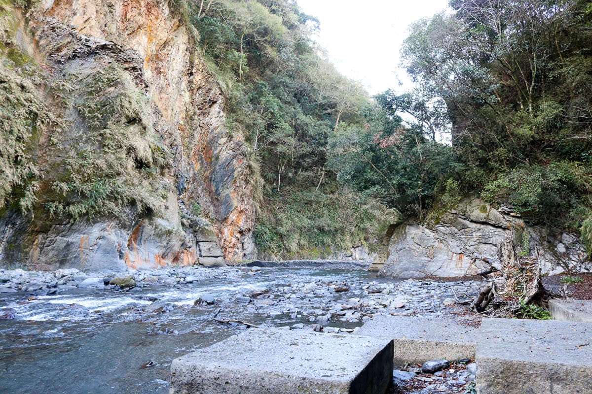 雲海溫泉 野營溫泉兩天爬到飽 南投秘境溯溪攀岩露營泡湯一次滿足