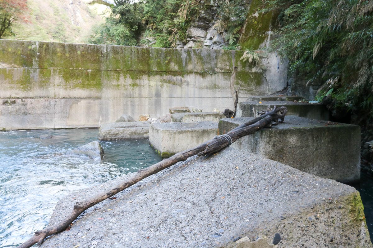 雲海溫泉 野營溫泉兩天爬到飽 南投秘境溯溪攀岩露營泡湯一次滿足