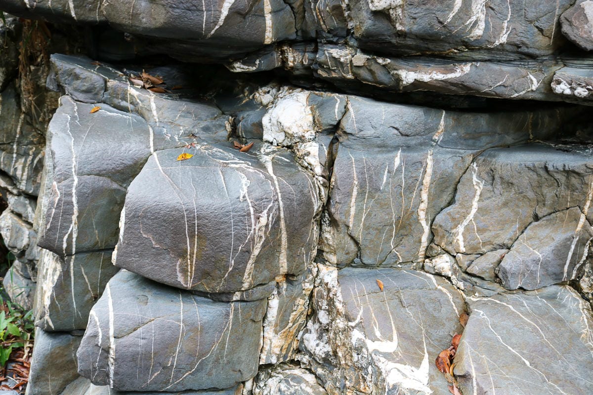 雲海溫泉 野營溫泉兩天爬到飽 南投秘境溯溪攀岩露營泡湯一次滿足