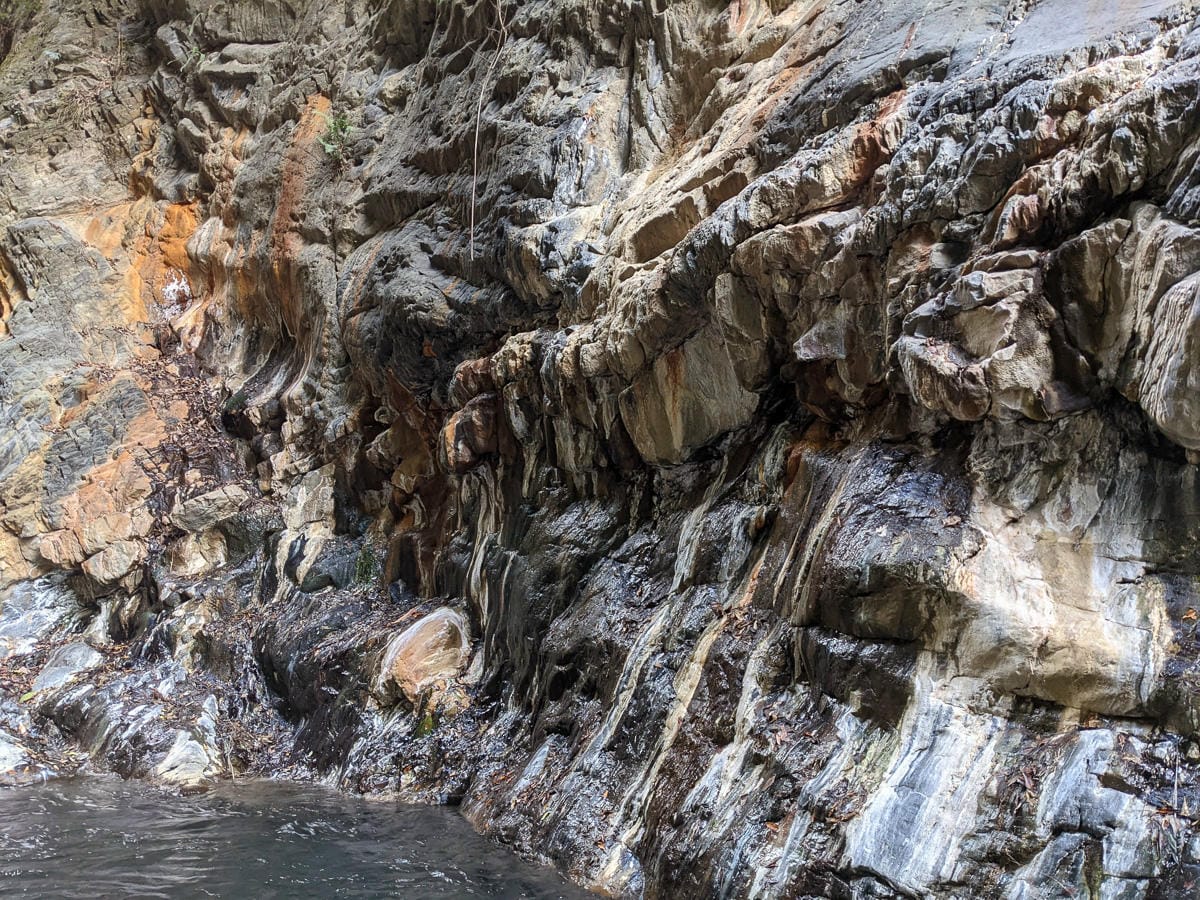 南投野溪溫泉 馬海濮溫泉大片絕美彩壁配上溫度迷人的溫泉泉池 - 第15張圖 南投野溪溫泉 馬海濮溫泉大片絕美彩壁配上溫度迷人的溫泉泉池