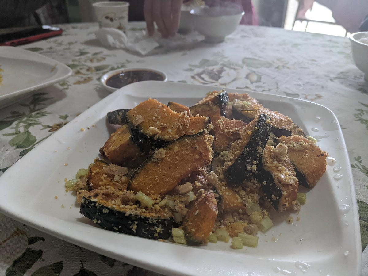 陽明山降雪，雪中登七星山注意陽明山交管 附在地推薦陽明山美食