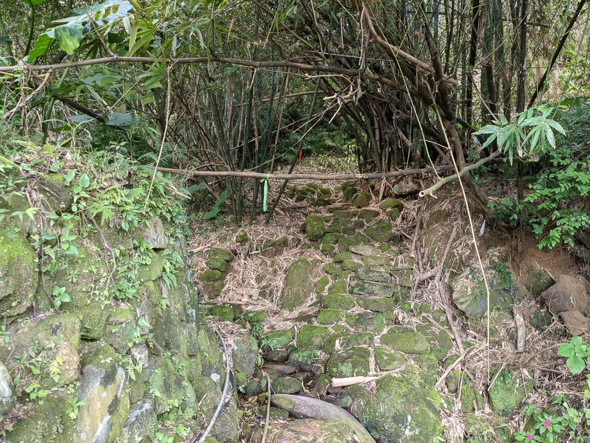 淡蘭古道南路北段 地圖沒有的福德坑大坑外股古道通往深坑