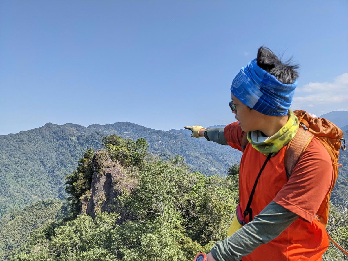 三峽五寮尖 刺激驚險爬山路線 峭壁雄峰拉繩垂降的體力活