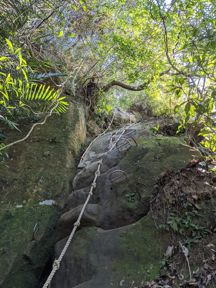 南港山攀岩步道 挑戰驚心動魄戶外攀爬場需要體能還要腦袋