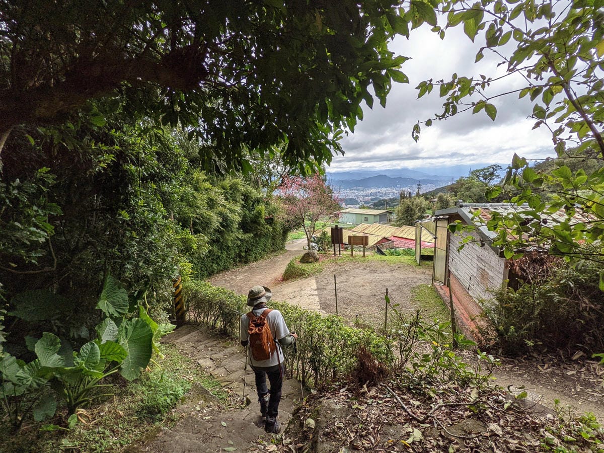 台北大縱走北四段 風櫃嘴到許願步道幸福廣場再接捷運大湖公園
