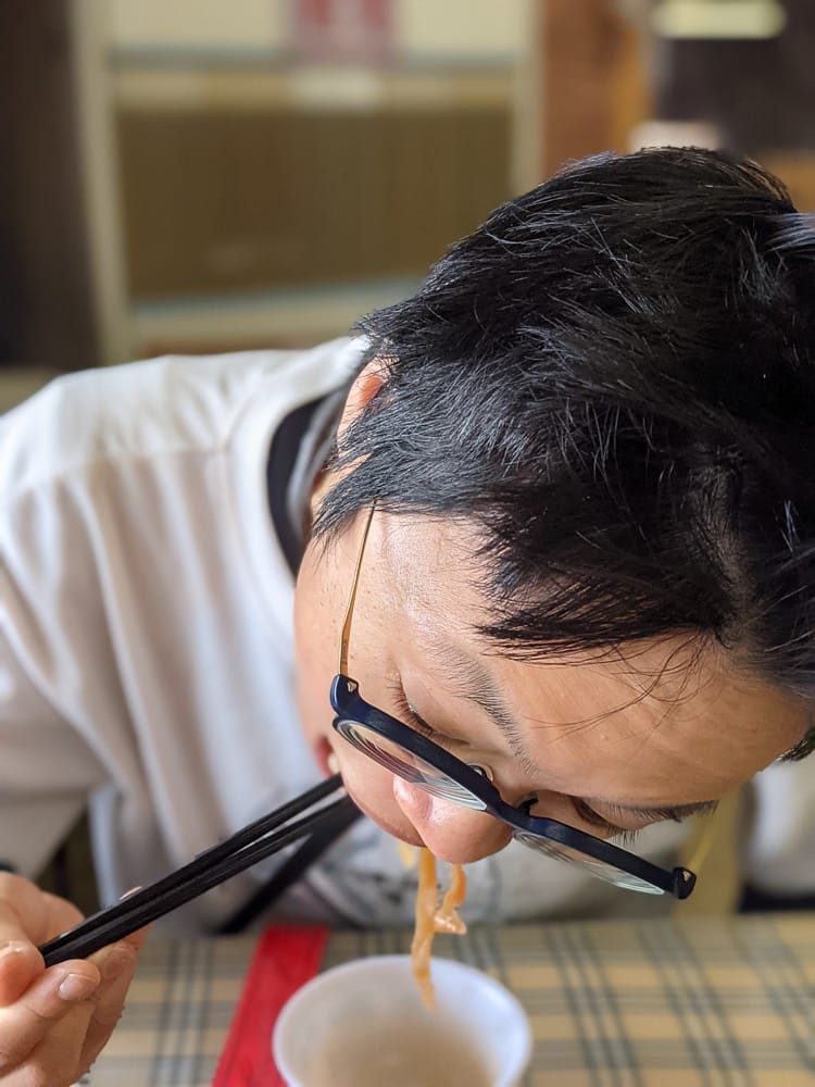 三峽五寮尖松柏園餃子館 下山熱炒小吃平假日都有