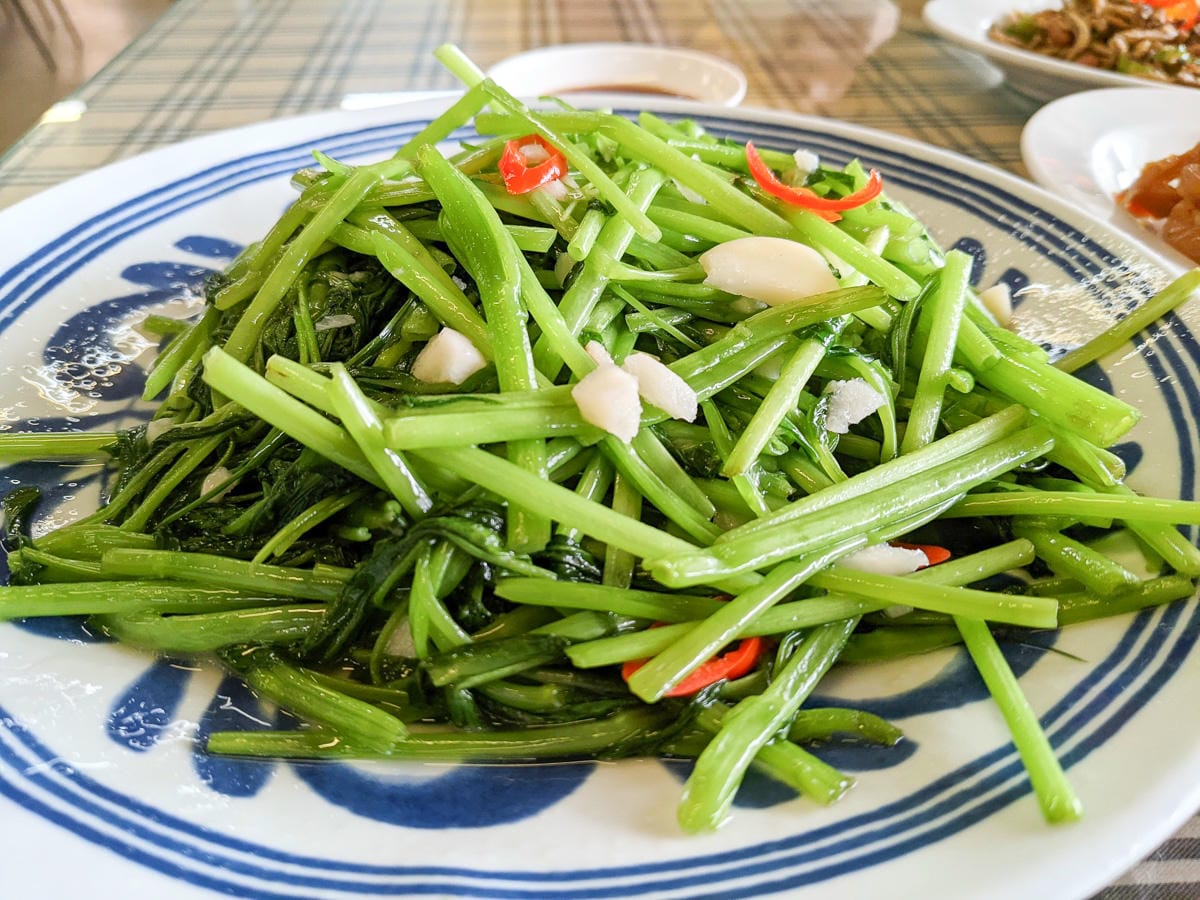 三峽五寮尖松柏園餃子館 下山熱炒小吃平假日都有