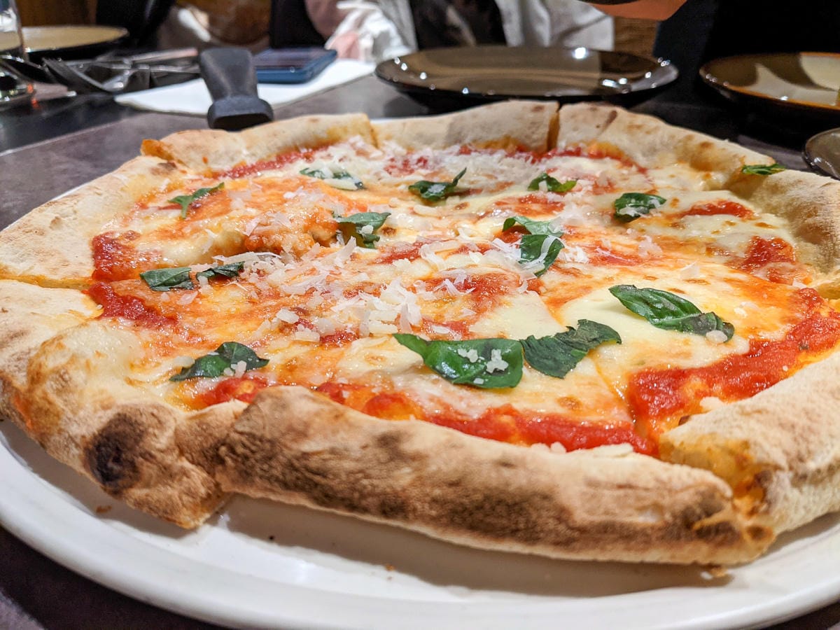 台北車站比薩屋 最推窯烤比薩喜來登推薦美食外送外帶