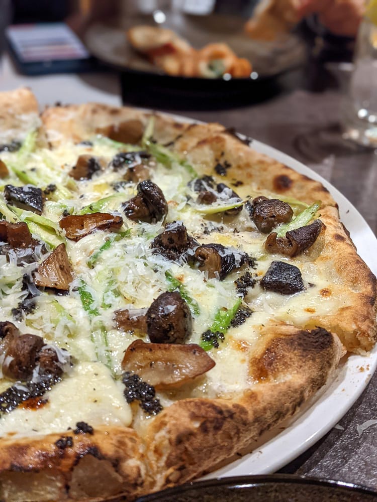 台北車站比薩屋 最推窯烤比薩喜來登推薦美食外送外帶