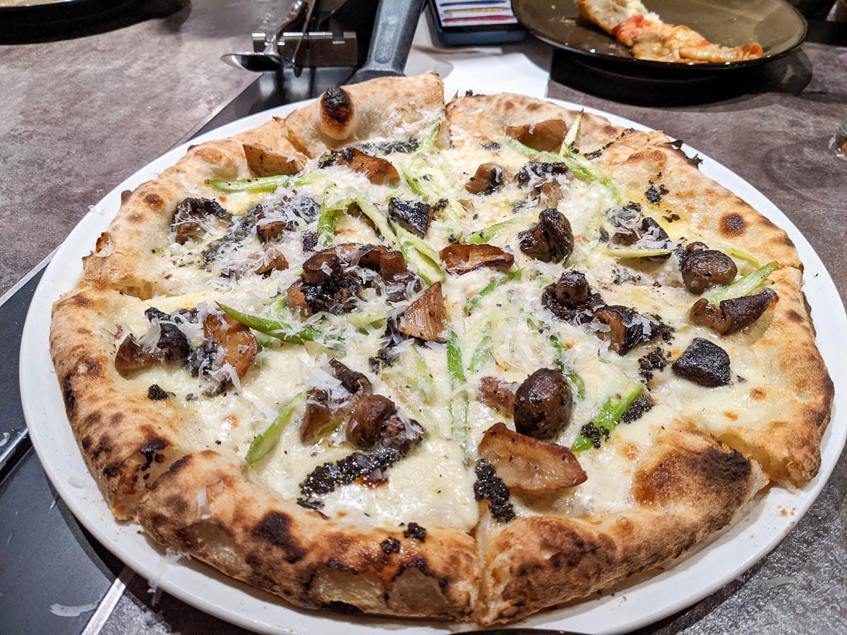 台北車站比薩屋 最推窯烤比薩喜來登推薦美食外送外帶