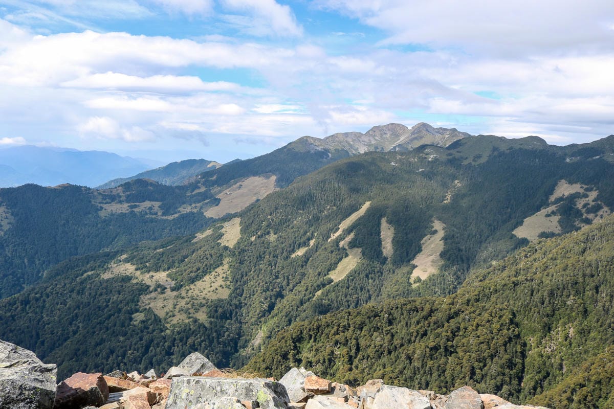 品田山V斷崖難不難？武陵四秀品田池有必經之路