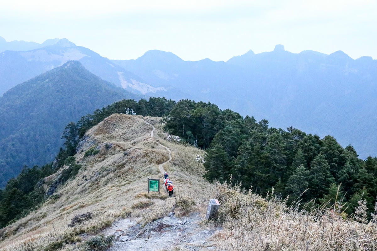 武陵四秀喀拉業山來回美翻 說鳥山其實一點也不鳥