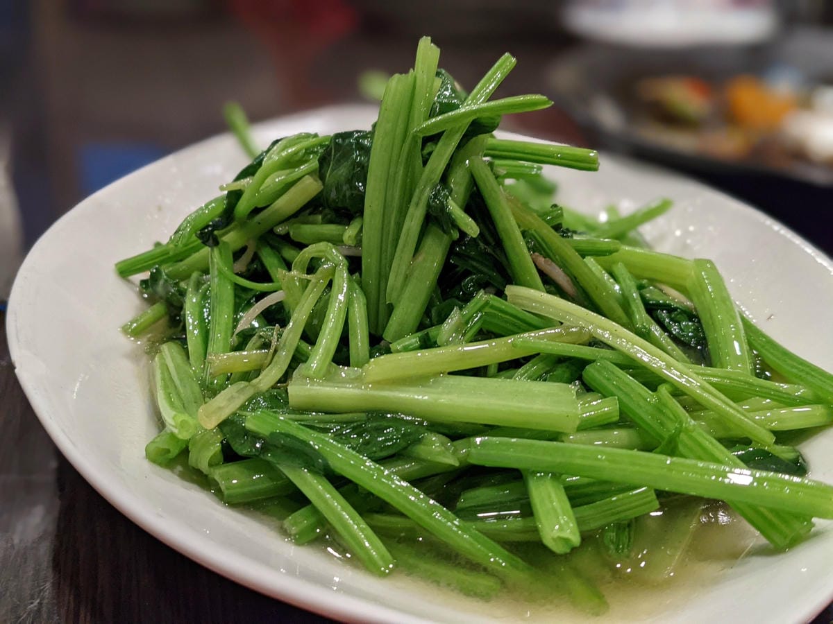 東滿連走 東眼山滿月圓不同點進出三峽餐廳540土雞