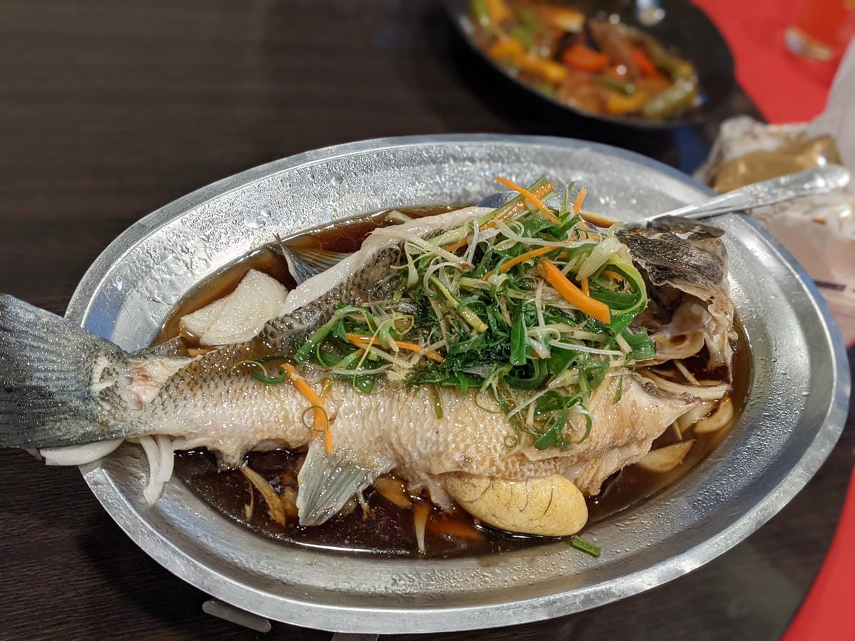 東滿連走 東眼山滿月圓不同點進出三峽餐廳540土雞