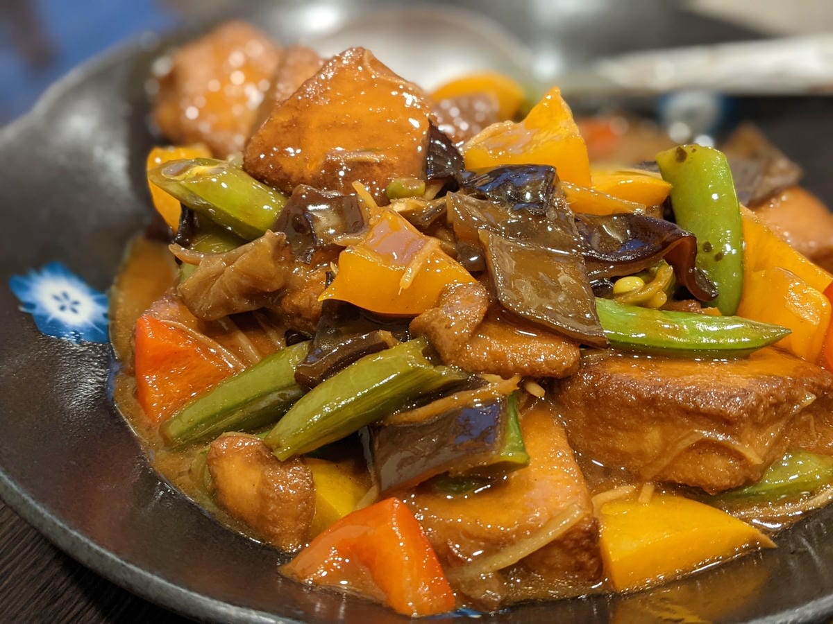 東滿連走 東眼山滿月圓不同點進出三峽餐廳540土雞