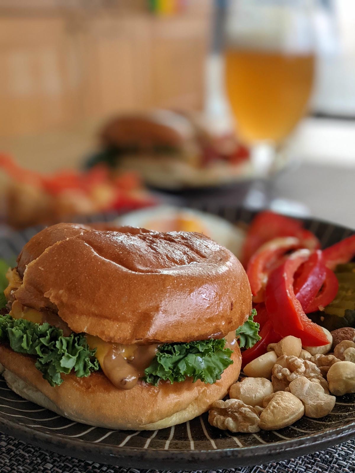 台北中山美食 男人窩美式漢堡不吃牛首選 - 第1張圖 台北中山美食 男人窩美式漢堡不吃牛首選