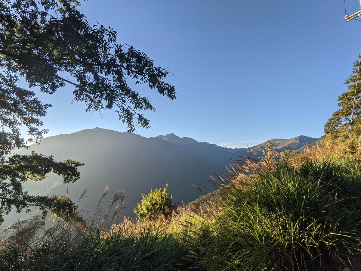 中橫四辣屏風山新路 全天候24小時人氣不間斷百岳高山