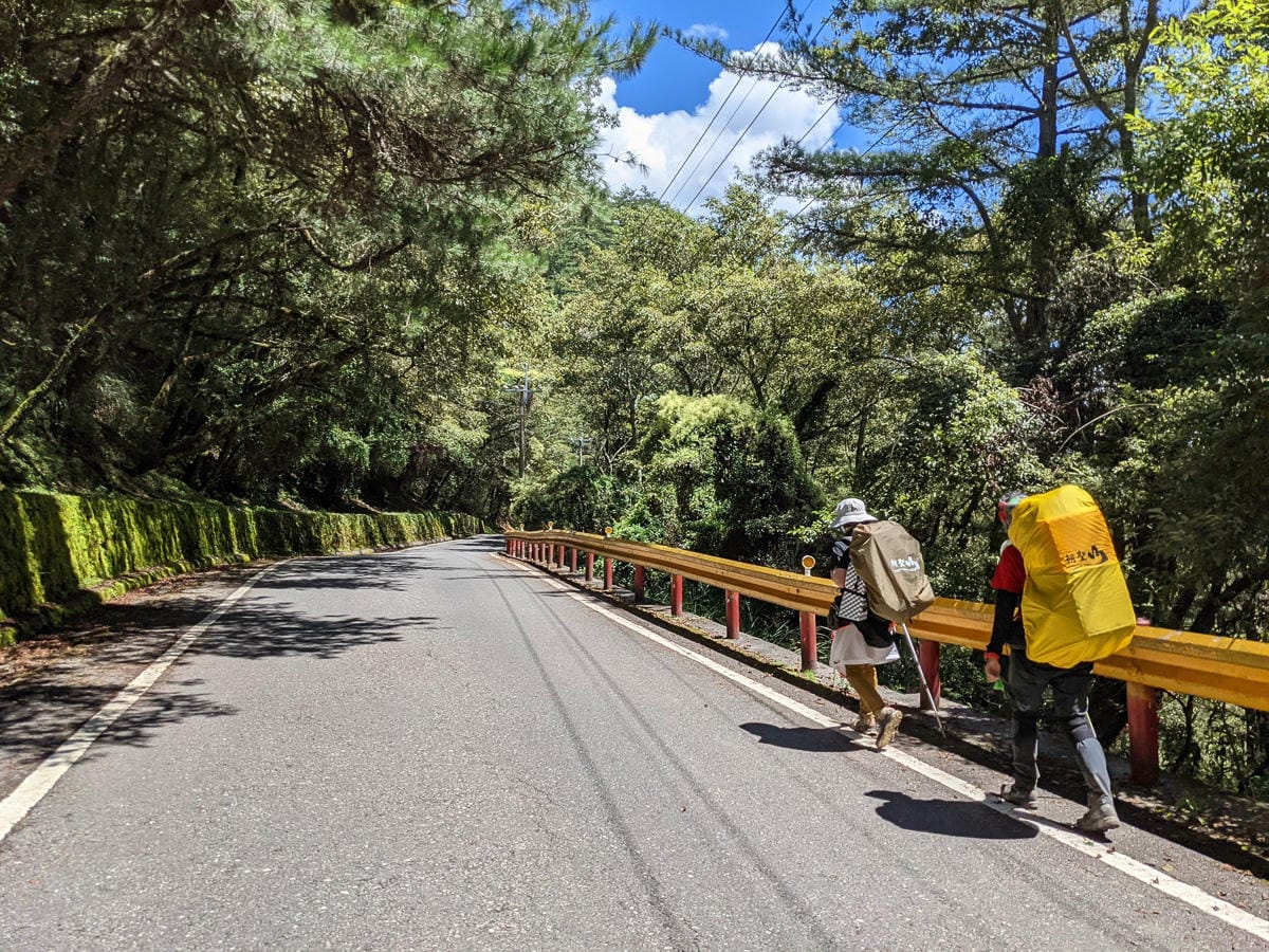 中橫四辣屏風山新路 全天候24小時人氣不間斷百岳高山