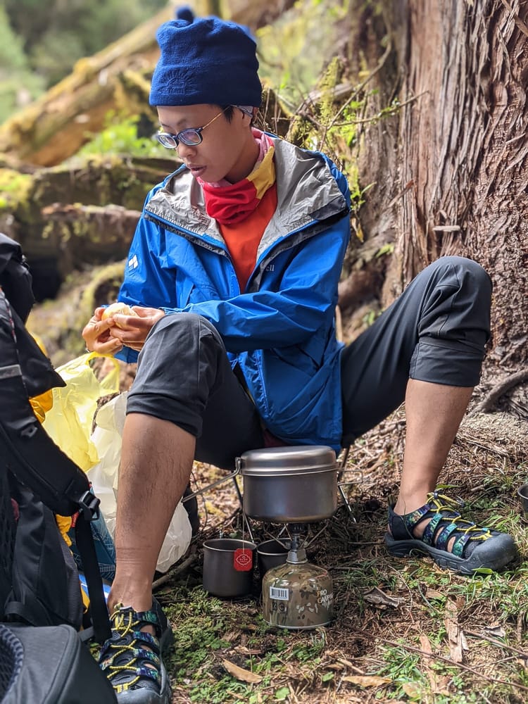 嘉明湖戒茂斯來回 夜宿嘉明湖妹池狂風暴雨狂奔記