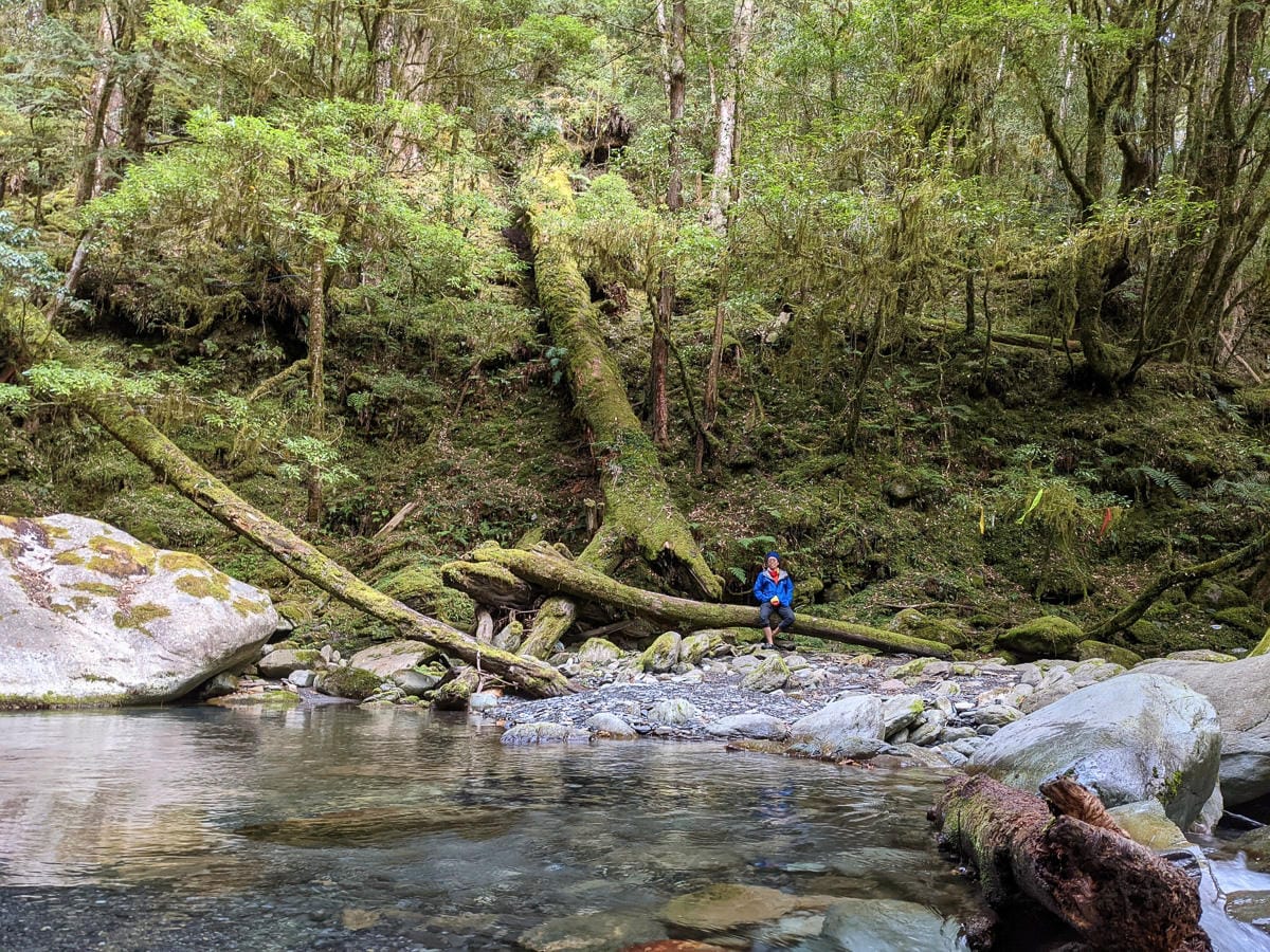 嘉明湖戒茂斯來回 夜宿嘉明湖妹池狂風暴雨狂奔記