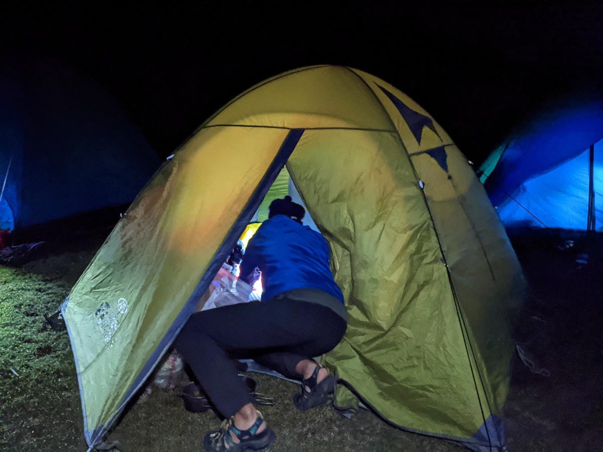 嘉明湖戒茂斯來回 夜宿嘉明湖妹池狂風暴雨狂奔記