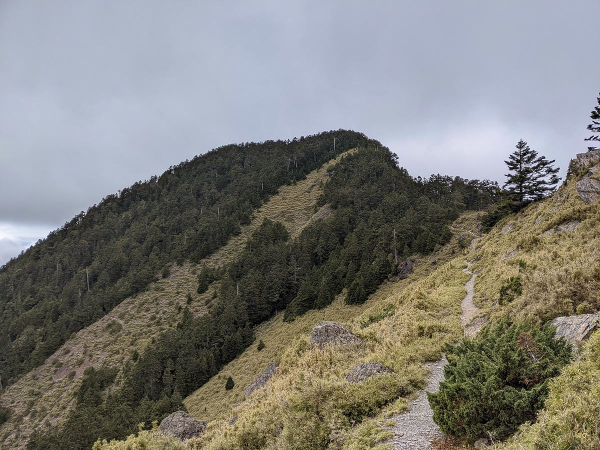 玉山西峰單攻一日 只為台灣最高神社觀音廟前來
