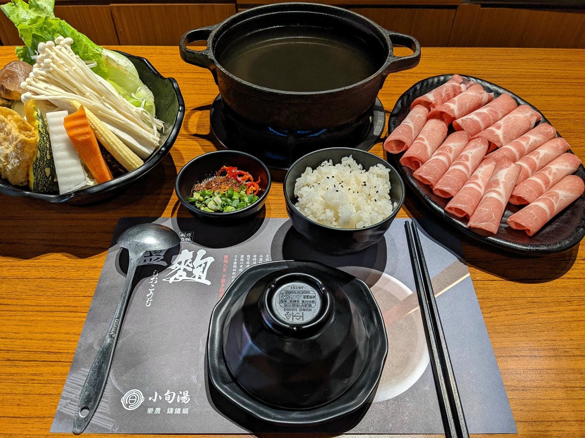嘉義火鍋小旬湯 樂農鑄鐵火鍋高CP海鮮獨享女子比例特多 - 第5張圖 嘉義火鍋小旬湯 樂農鑄鐵火鍋高CP海鮮獨享女子比例特多