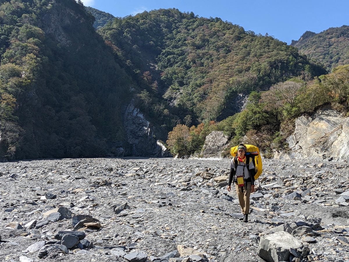 萬大北溪溫泉 奧萬大南投冬季之峽谷露營星空滿佈