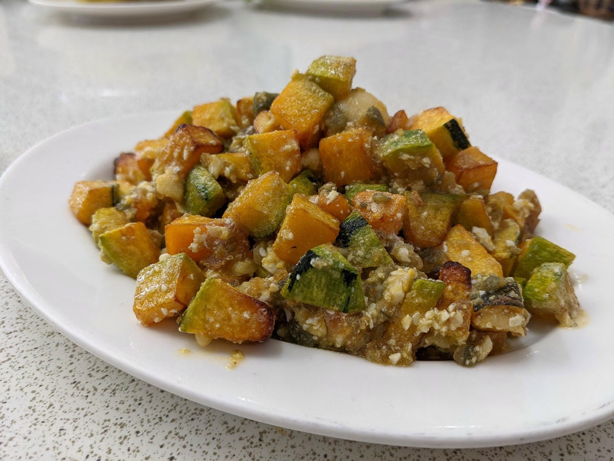 苗栗大湖青串小館 客家美食特色草莓入菜下午休息