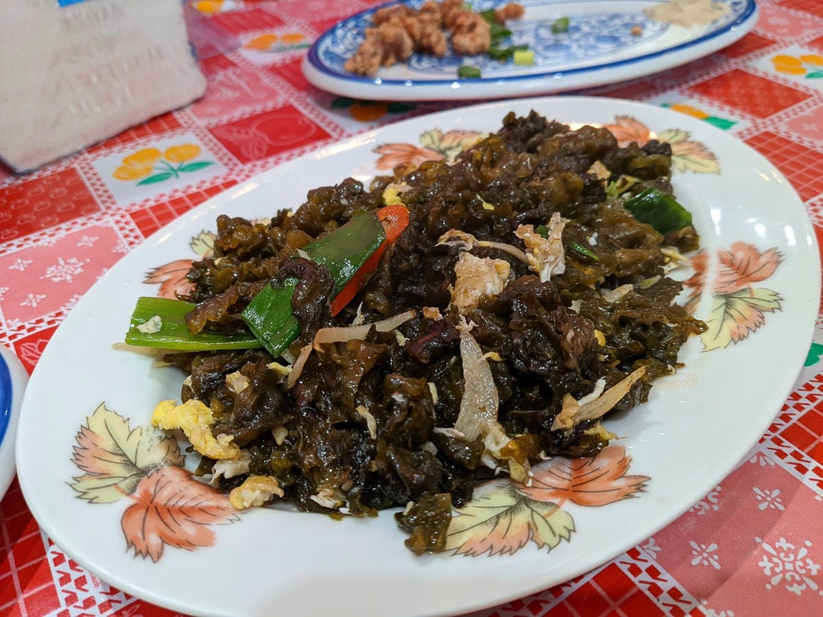 枋寮在地美食 食三香飯庄無菜單料理平價好吃別忘預約