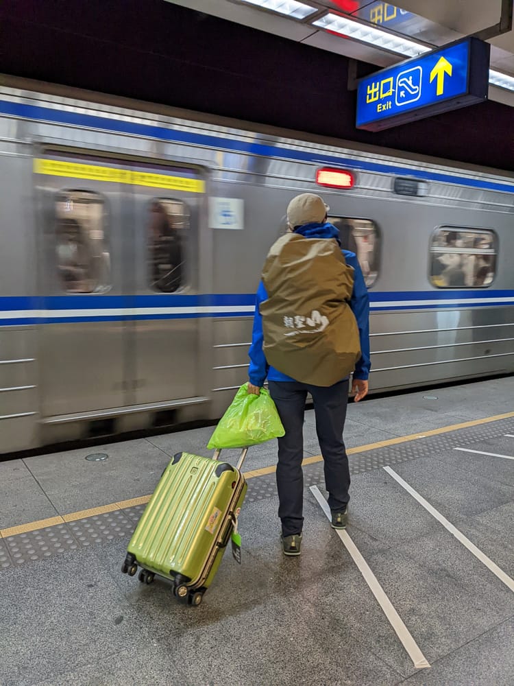 枋寮在地美食 食三香飯庄無菜單料理平價好吃別忘預約
