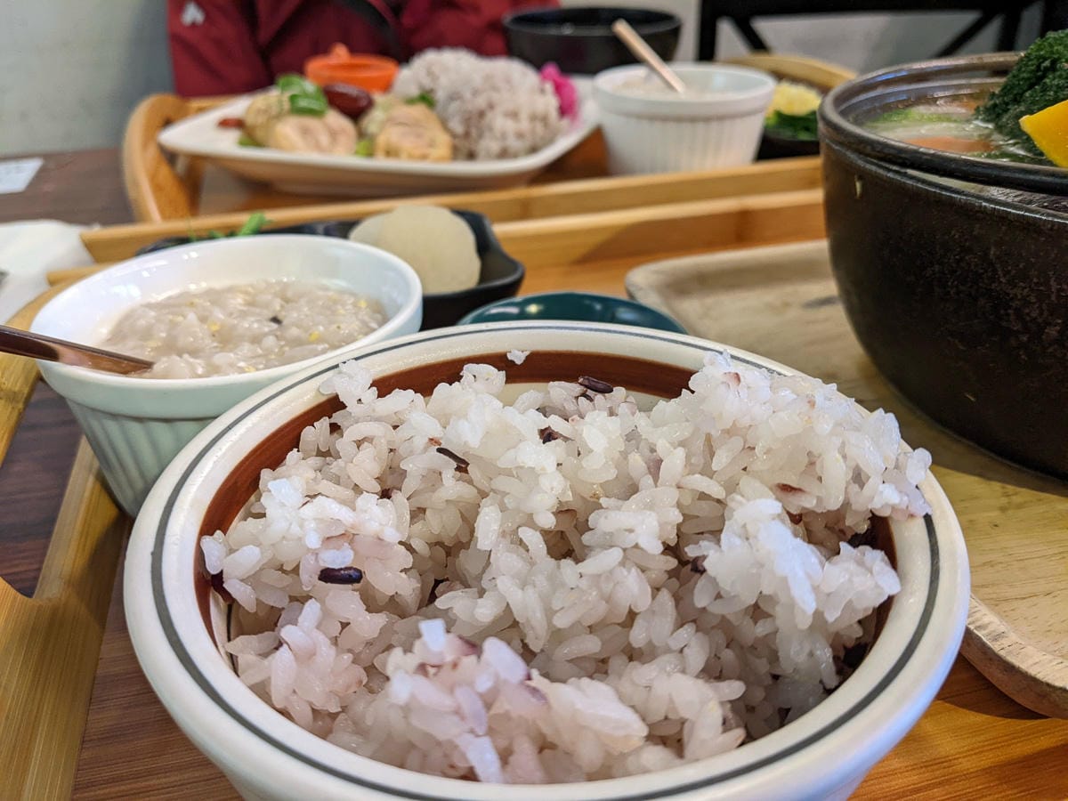 池上美食 豆腐豆包水煎包熱炒火鍋四神湯草粿甜點