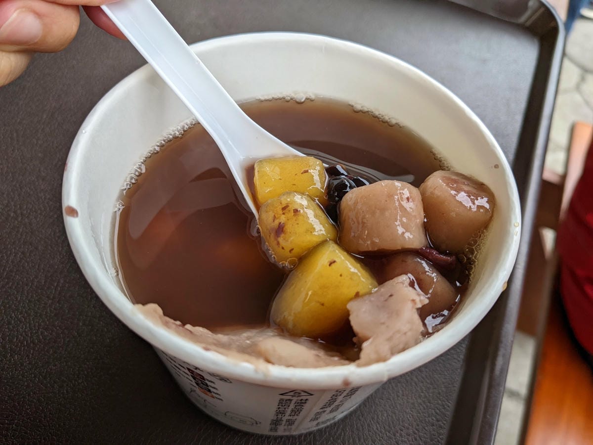 台中東東芋圓本店大坑總店 料多結果一碗就飽了 - 第1張圖 大坑東東芋圓