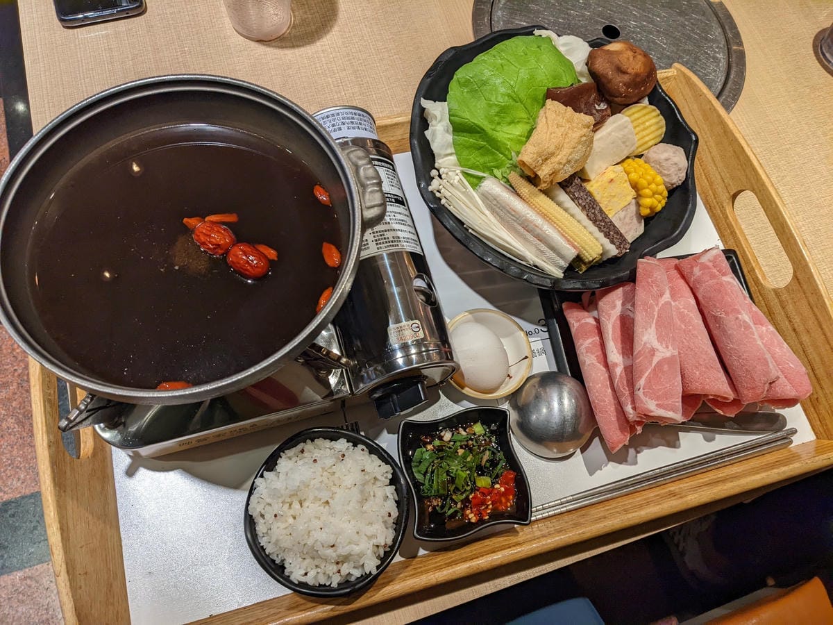 苗栗簡餐火鍋快樂蘇打