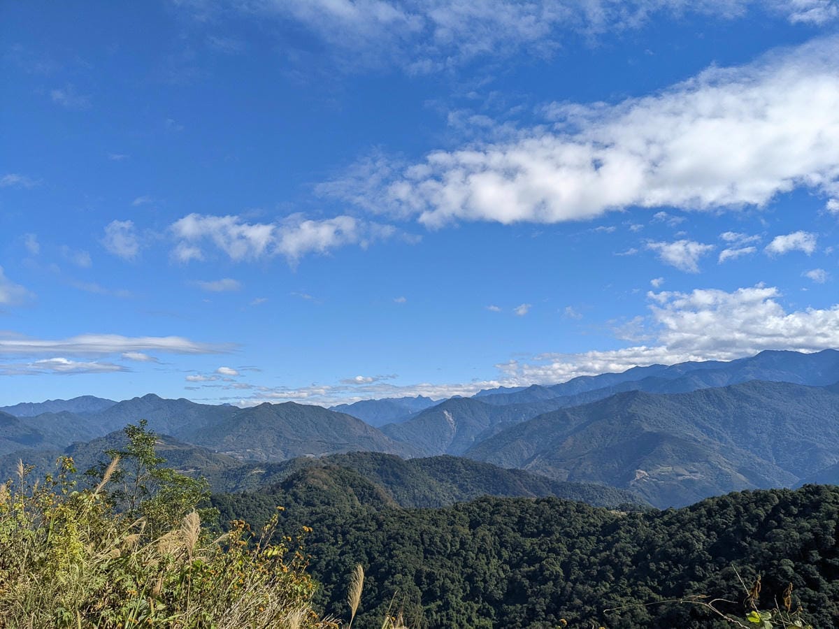 苗栗小百岳馬那邦山 值得沈醉四季聖稜之美