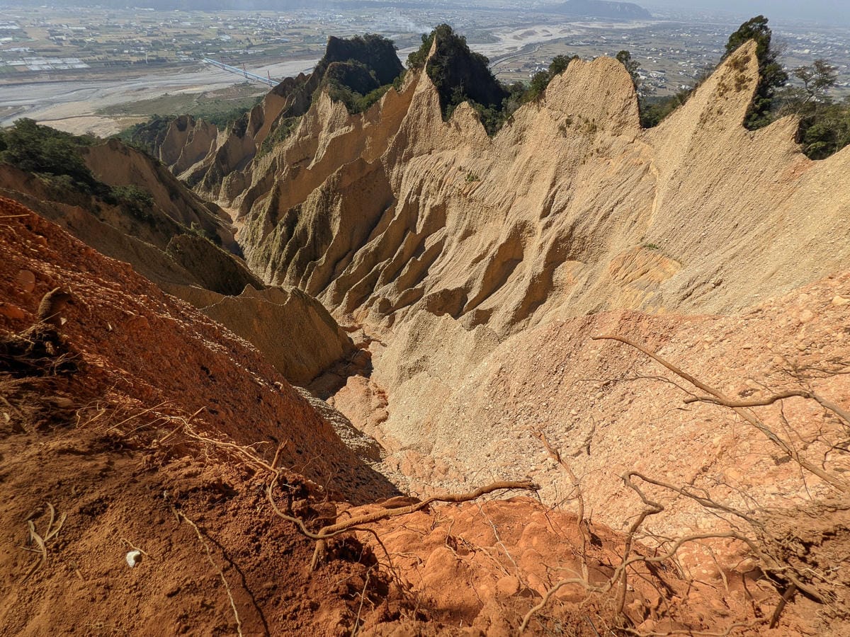 苗栗火炎山南鞍古道連走 小百岳配大峽谷絕美