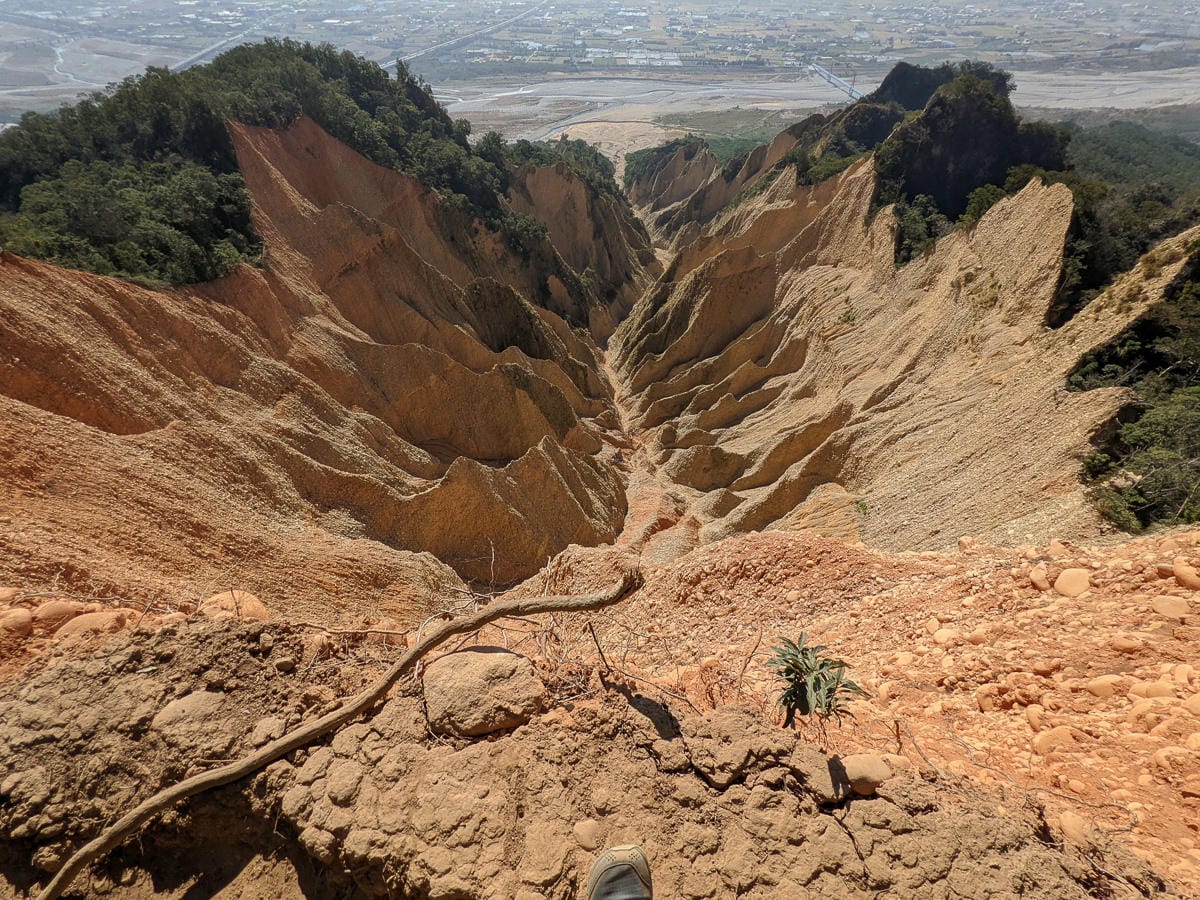 苗栗火炎山南鞍古道連走 小百岳配大峽谷絕美