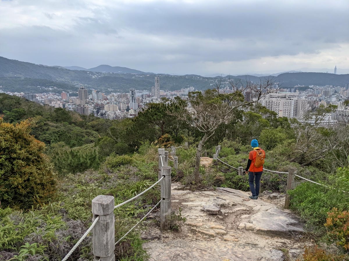 北投石牌軍艦岩丹鳳山爬山步道 非傳統路線連走
