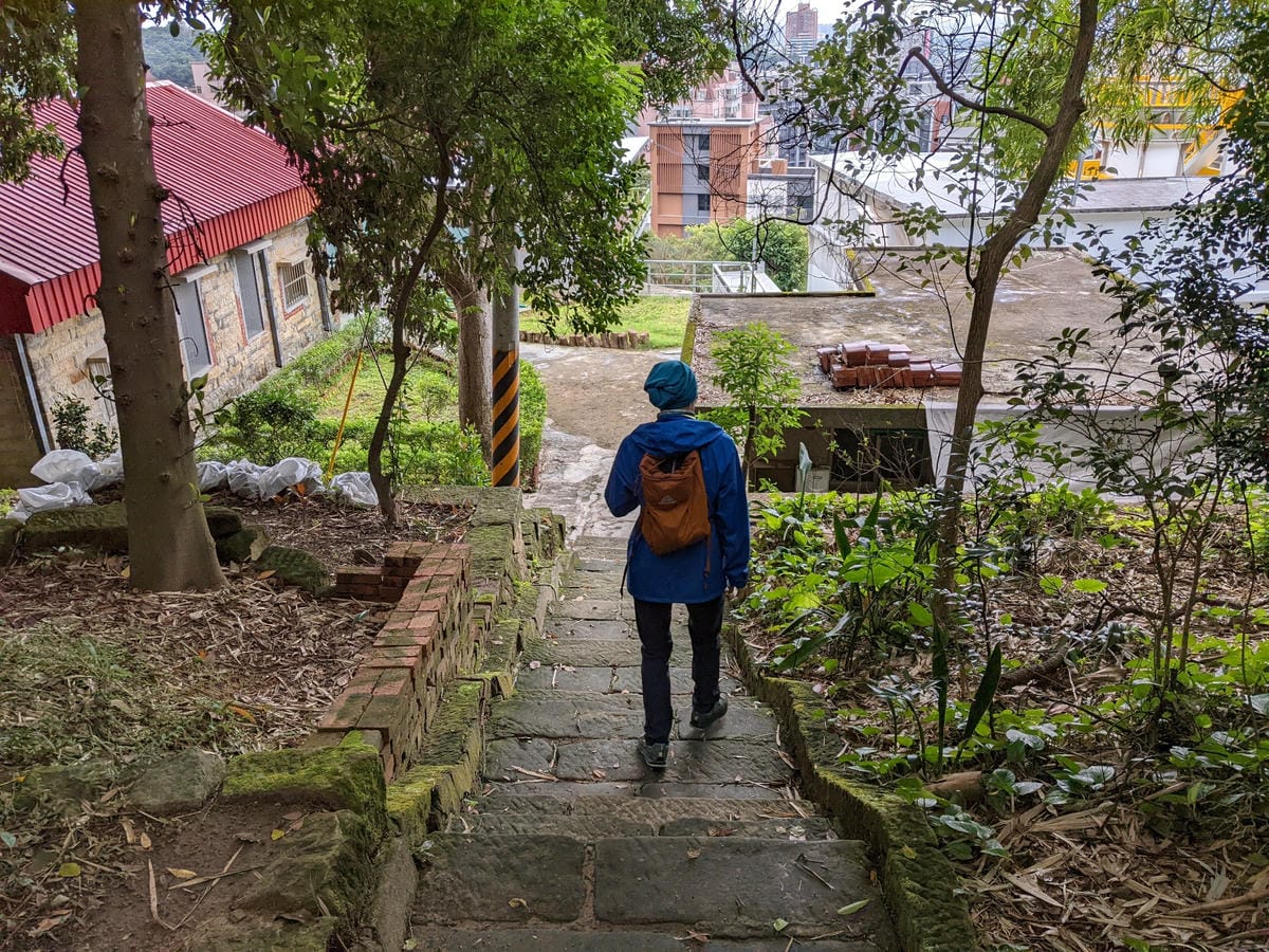 北投石牌軍艦岩丹鳳山爬山步道 非傳統路線連走