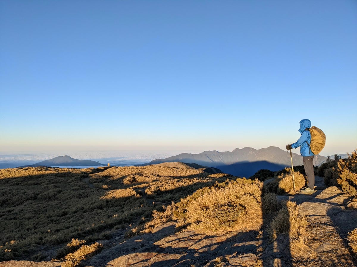 百岳合歡西峰 高山一日合歡北峰不下華岡