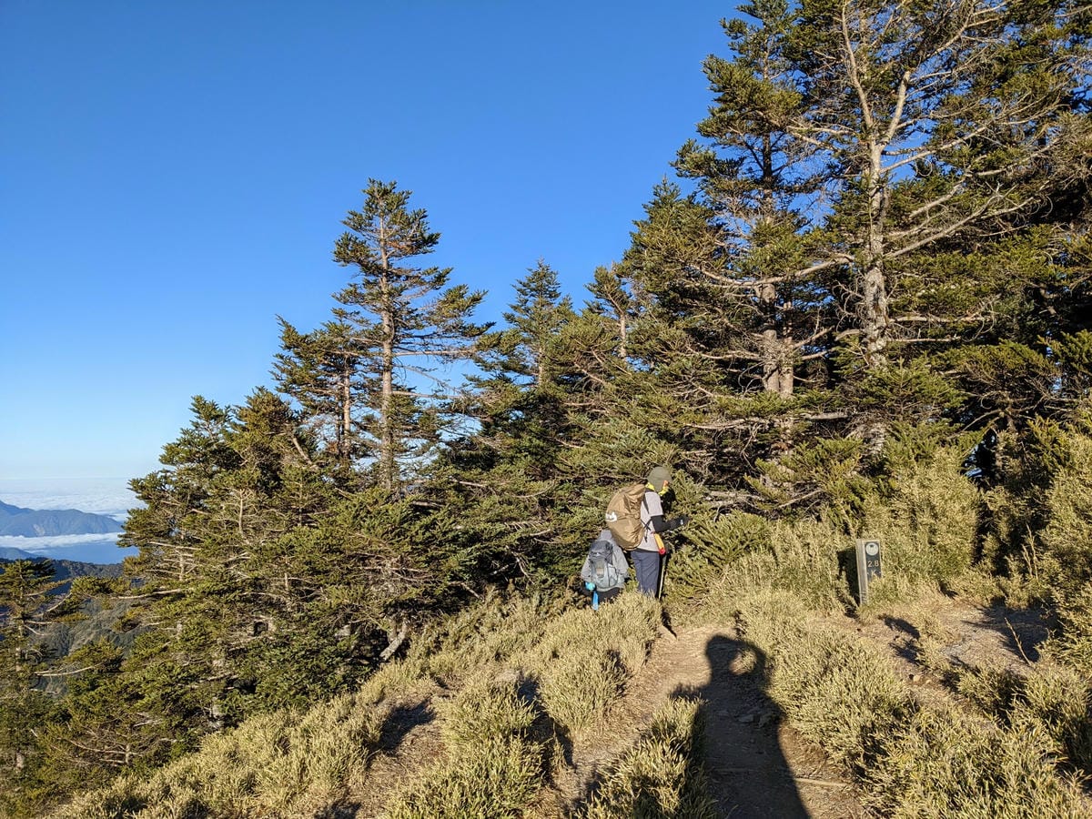 百岳合歡西峰 高山一日合歡北峰不下華岡