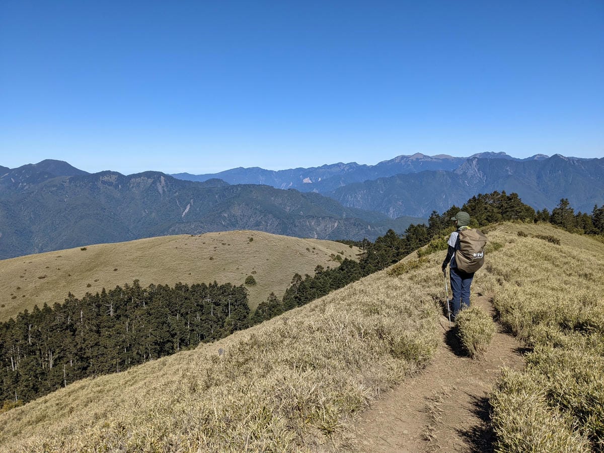百岳合歡西峰 高山一日合歡北峰不下華岡