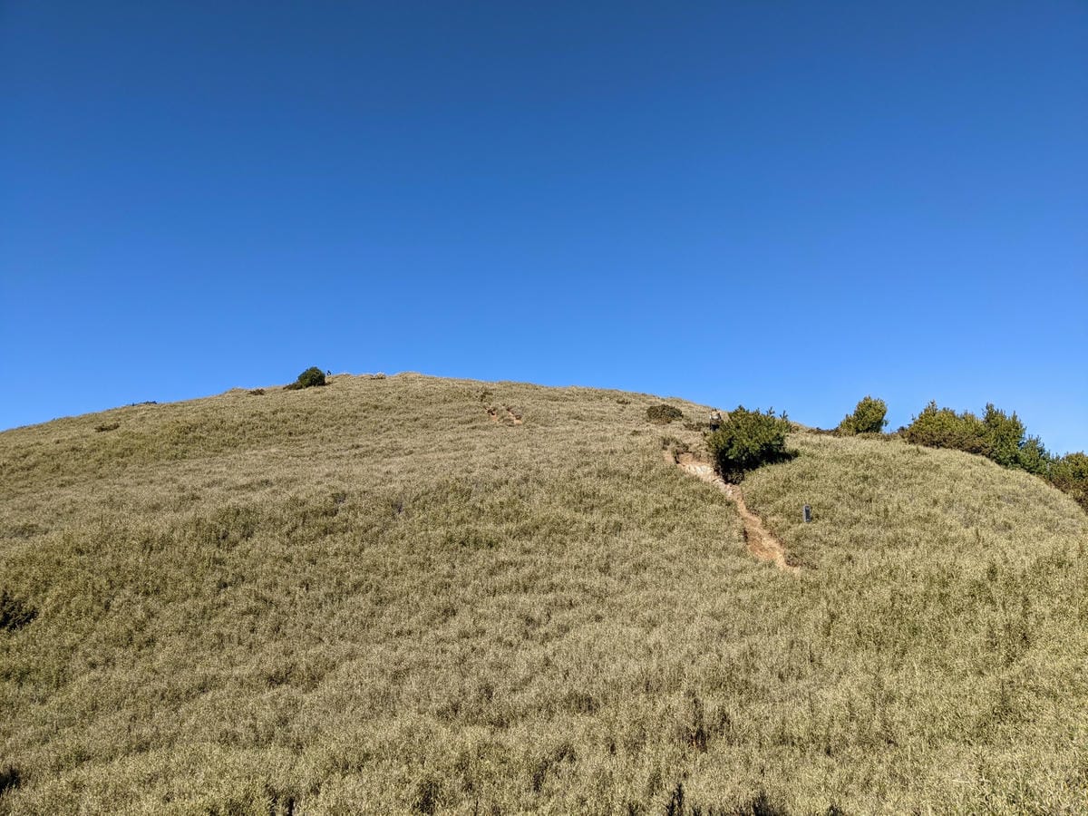 百岳合歡西峰 高山一日合歡北峰不下華岡