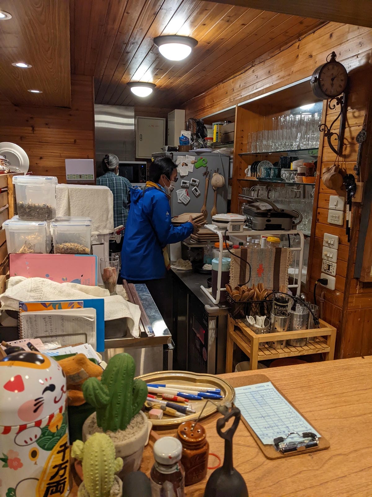 北橫復興鄉拉拉塔曼下山吃微笑驢子咖啡 簡餐飲料暖心店家