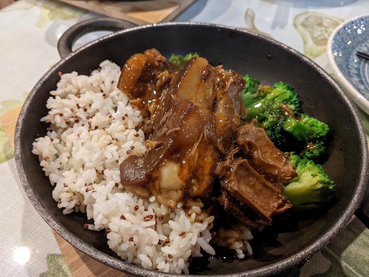 北橫復興鄉拉拉塔曼下山吃微笑驢子咖啡 簡餐飲料暖心店家