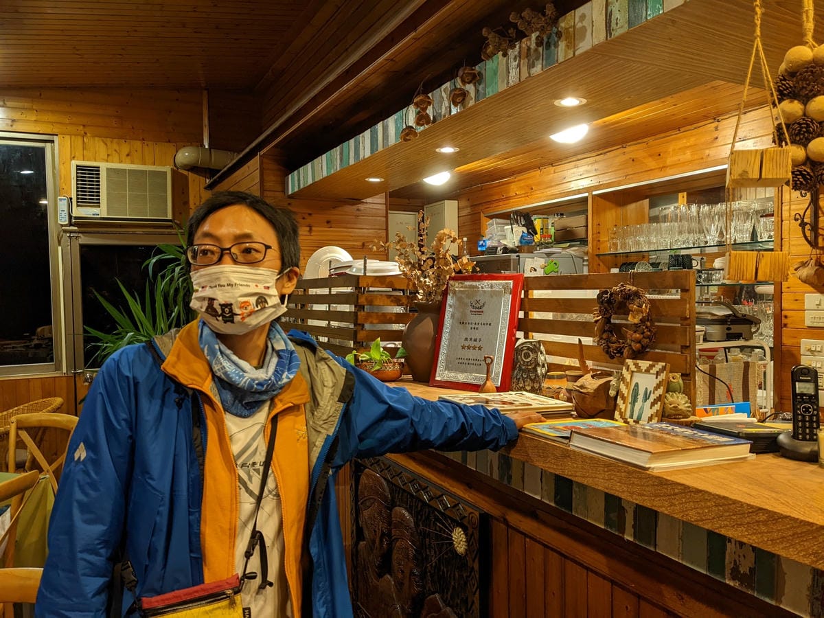 北橫復興鄉拉拉塔曼下山吃微笑驢子咖啡 簡餐飲料暖心店家