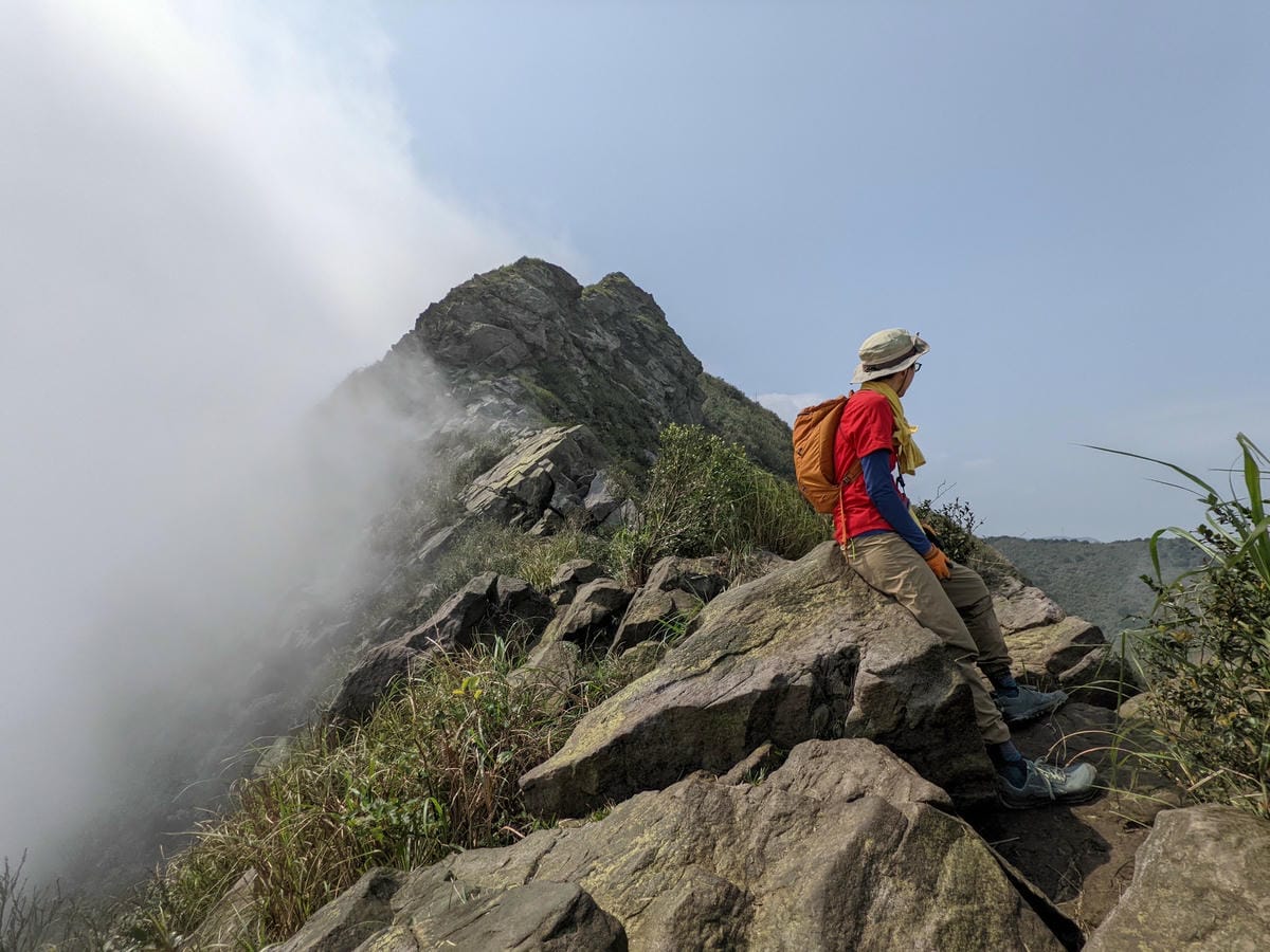 劍龍稜新路線 鋸齒稜茶壺山稜線縱走之繩索已拆