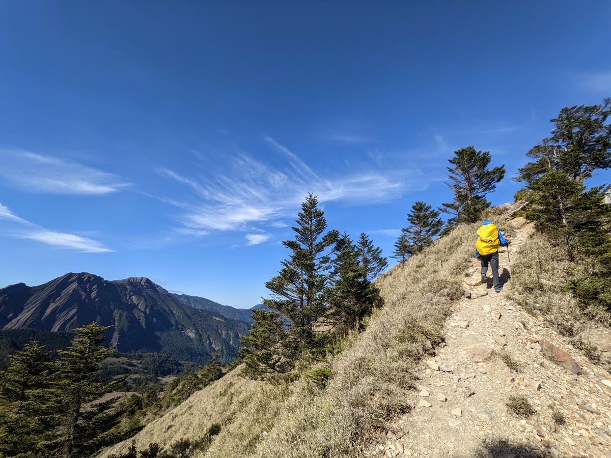 大小霸群峰 夜宿觀霧營地大鹿林道九九山莊-2