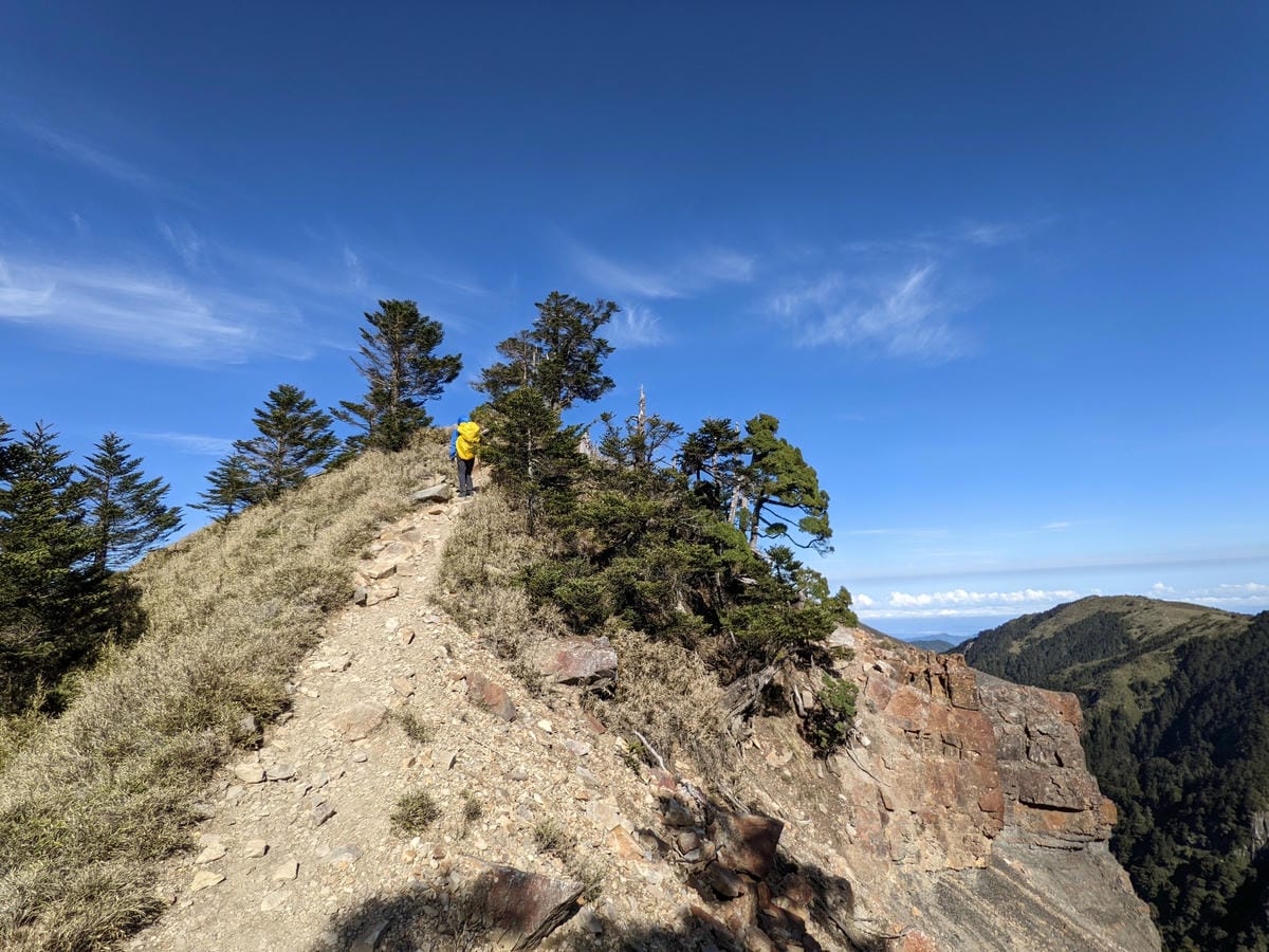 大小霸群峰 夜宿觀霧營地大鹿林道九九山莊-2