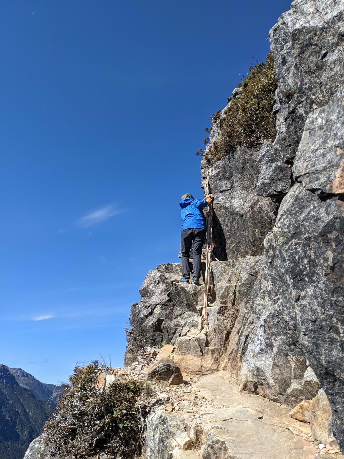 大小霸群峰 夜宿觀霧營地大鹿林道九九山莊-2